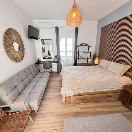 Aeolian Blu 4 Apartment *